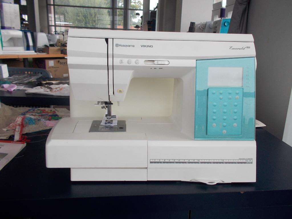 Naaimachine Husqvarna type emerald 183, Enlèvement ou Envoi, Utilisé, Machine à coudre, Husqvarna