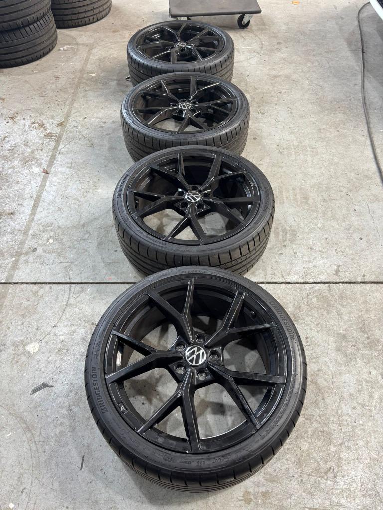 VOLKSWAGEN GOLF R ESTORIL VELGEN 19 INCH ORIGINEEL, Gebruikt, Velg(en), 235 mm, Personenwagen