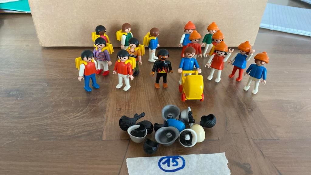 Playmobil. Mini ventjes. 16 stuks en kinderwagen en onderd, Kinderen en Baby's, Speelgoed | Playmobil, Ophalen, Zo goed als nieuw