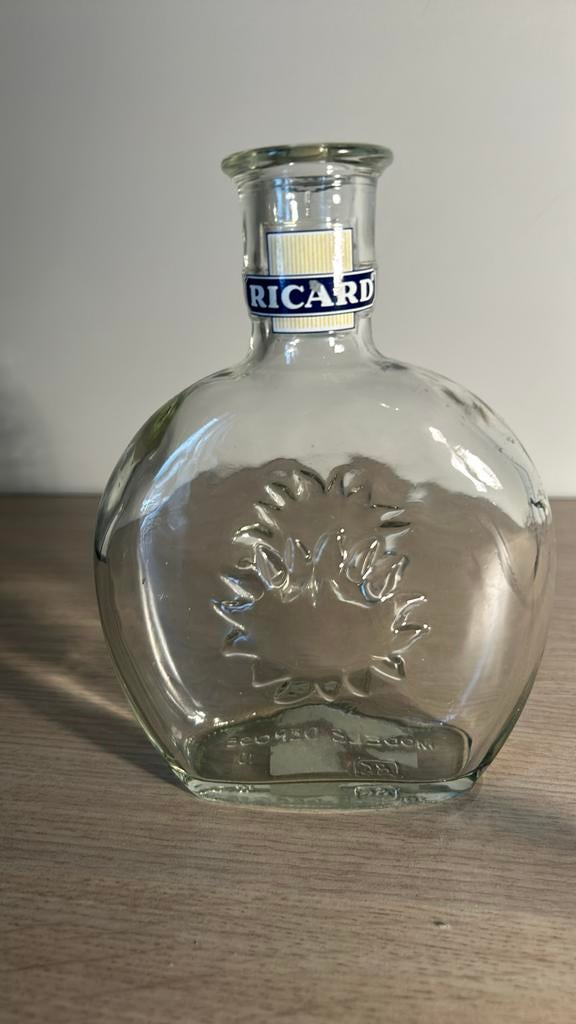 Ricard karaf water, Ophalen