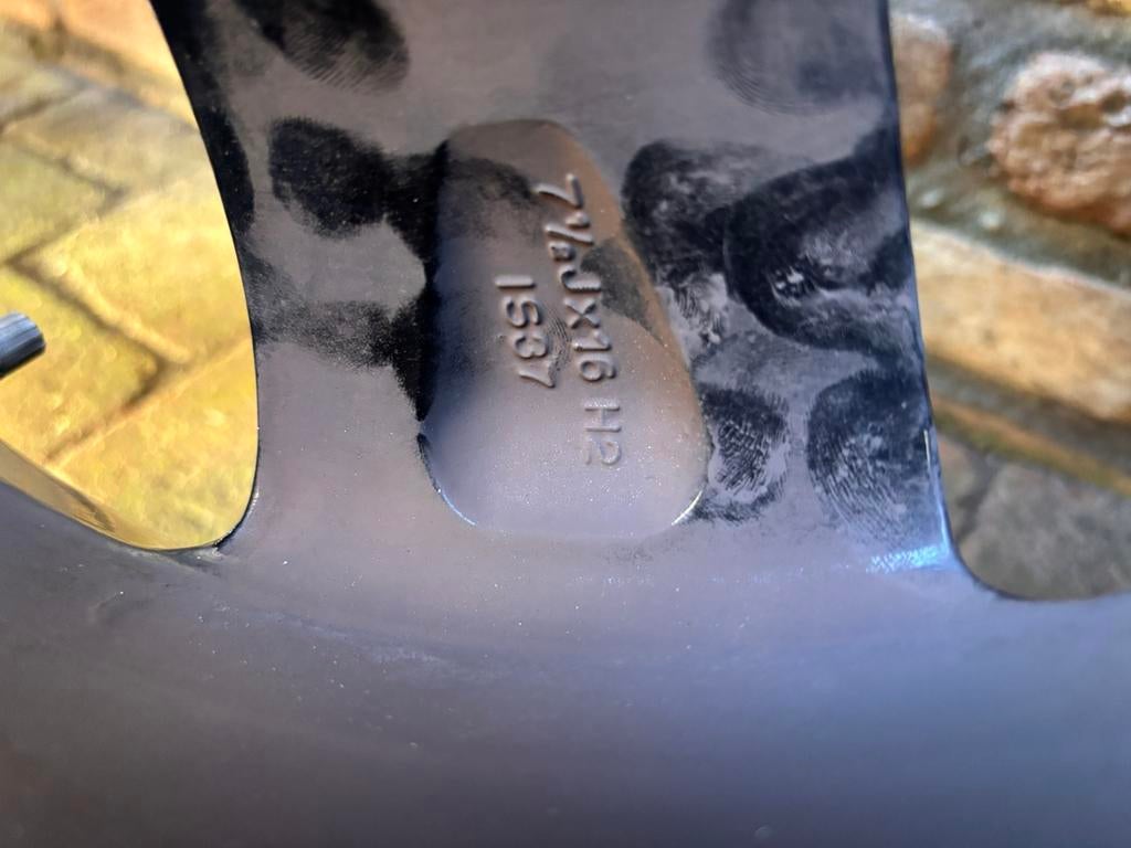 4 jantes BMW, Enlèvement, Jante(s)