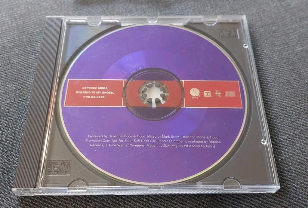 Cd PROMO.  walking in my Shoes.  Depeche Mode.  usa, Ophalen of Verzenden, Zo goed als nieuw