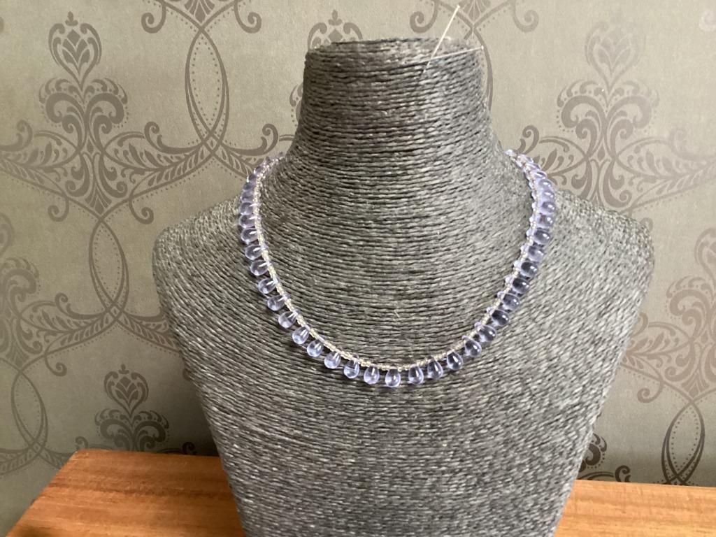 Collier avec gouttes, Enlèvement ou Envoi, Comme neuf, Bleu