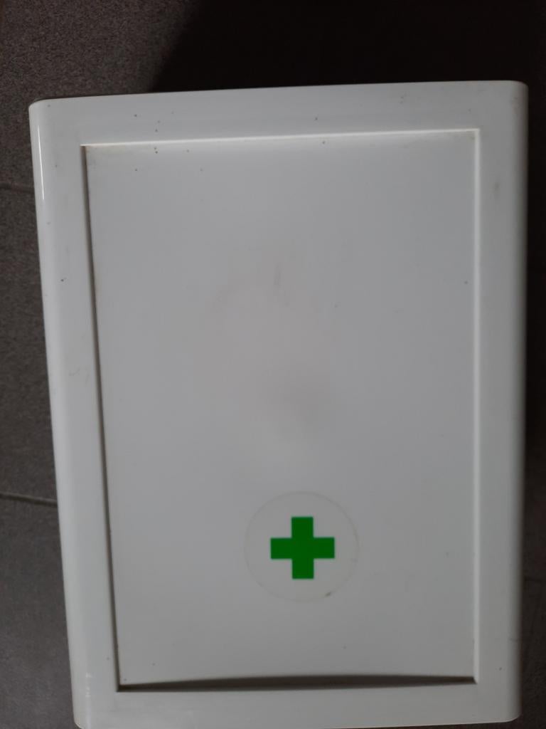 Apotheek kastje, Ophalen
