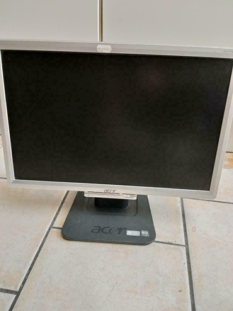 ACER 19 INCH MONITOR, Computers en Software, Monitoren, Ophalen, Zo goed als nieuw, VGA, LED