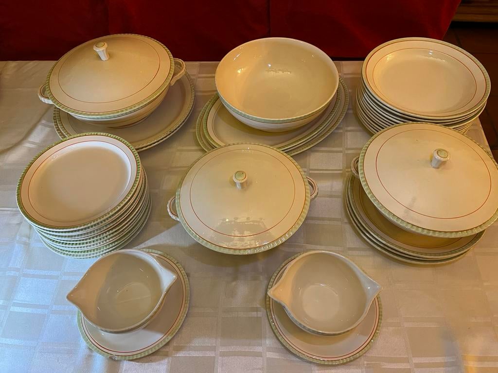 Vaisselle vintage Boch de La Louvière fabriquée en Belgique, Maison & Meubles, Cuisine | Vaisselle, Assiettes(s), Enlèvement