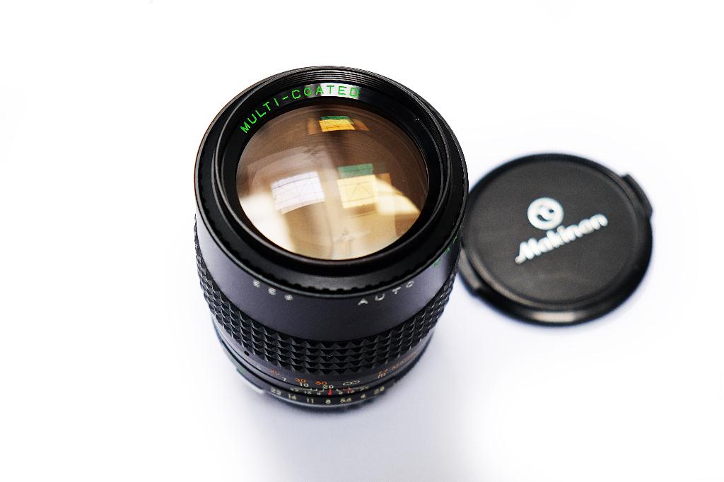 Makinon 135mm f2.8 Macro Bokeh & Portrait Lens for OM Mount, Enlèvement ou Envoi, Comme neuf