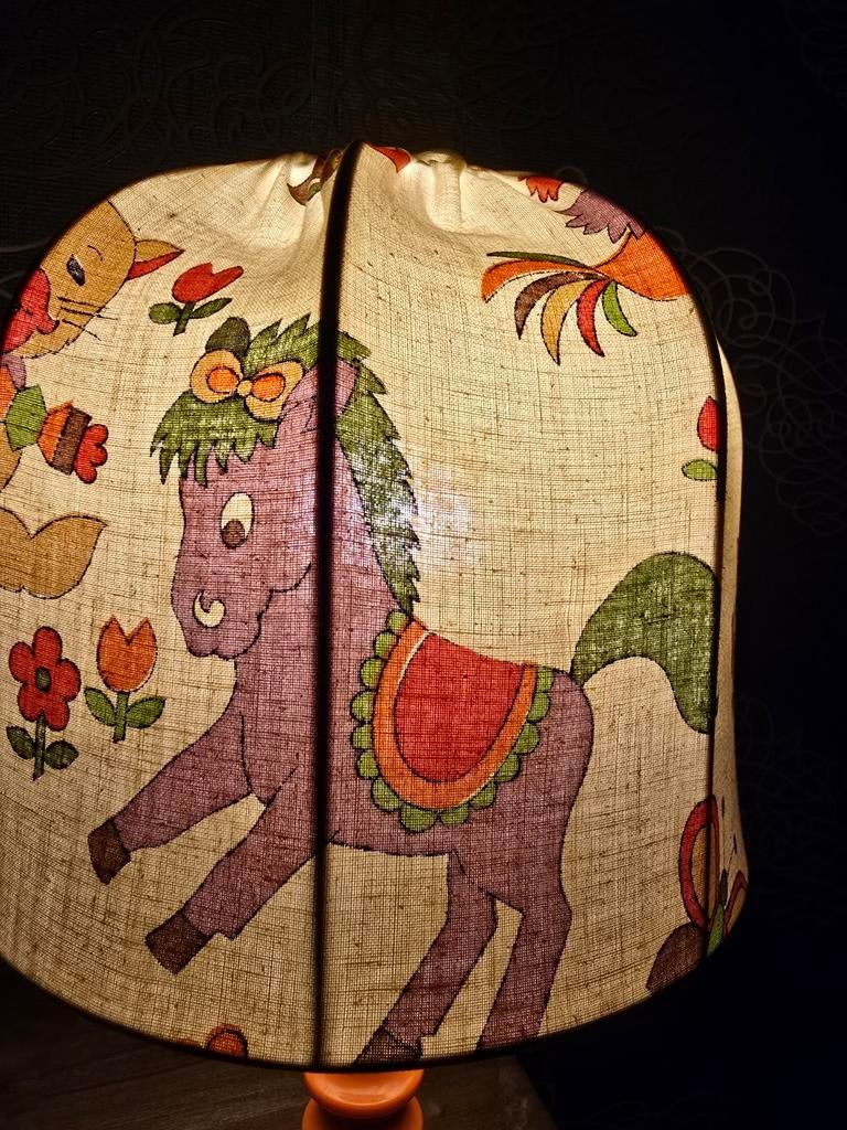 Oud retro, oranje kinderlampje nachtlampje met pony beertje., Enlèvement ou Envoi