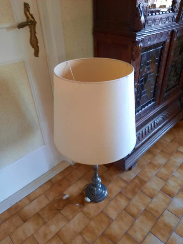 Tinnen lampenkap, Ophalen