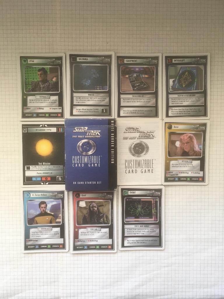 CCG Star Trek The Next Generation starter set en anglais, Hobby en Vrije tijd, Ophalen of Verzenden, Zo goed als nieuw, Starterdeck