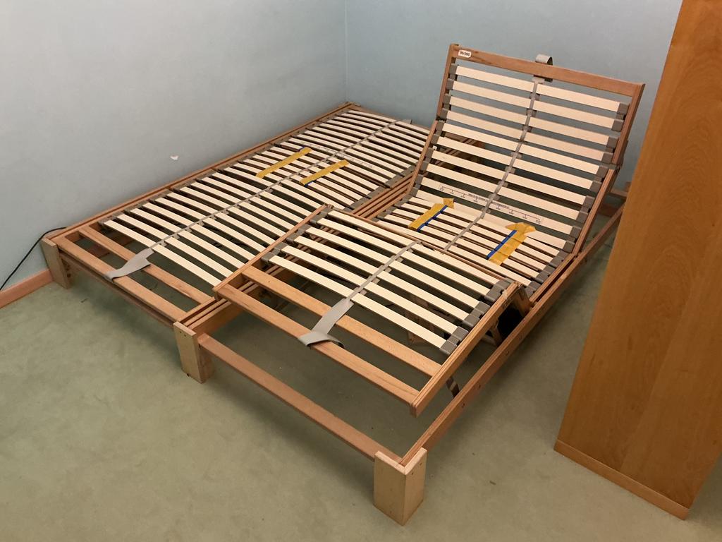 Lit réglable électriquement 180x200 avec télécommande, Neuf, Enlèvement, Sommier, 180 cm