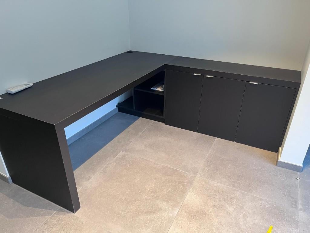 bureau, Ophalen, Zo goed als nieuw