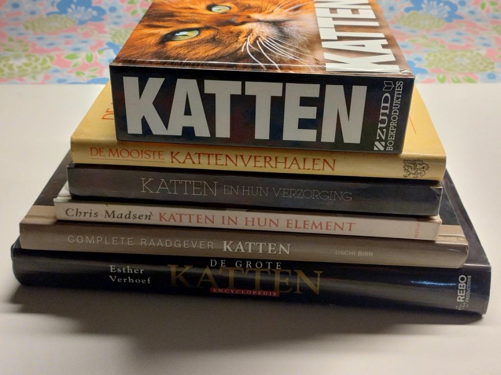 Lot allerhande boeken over katten, Enlèvement ou Envoi, Comme neuf, Chats
