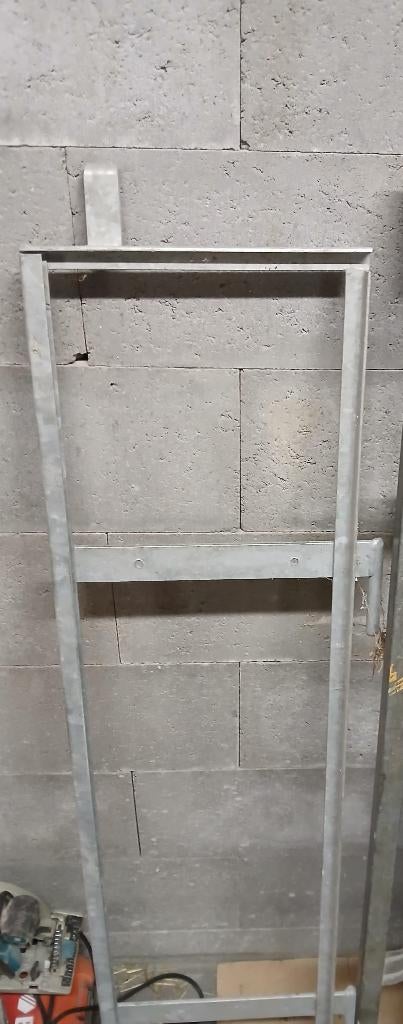 Structure porte arrière remorque, Enlèvement