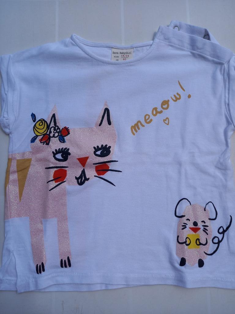 Nieuwstaat, leuke t-shirt meisje, maat 18-24 maanden, Zara, Meisje, Ophalen of Verzenden, Zo goed als nieuw, Shirt of Longsleeve