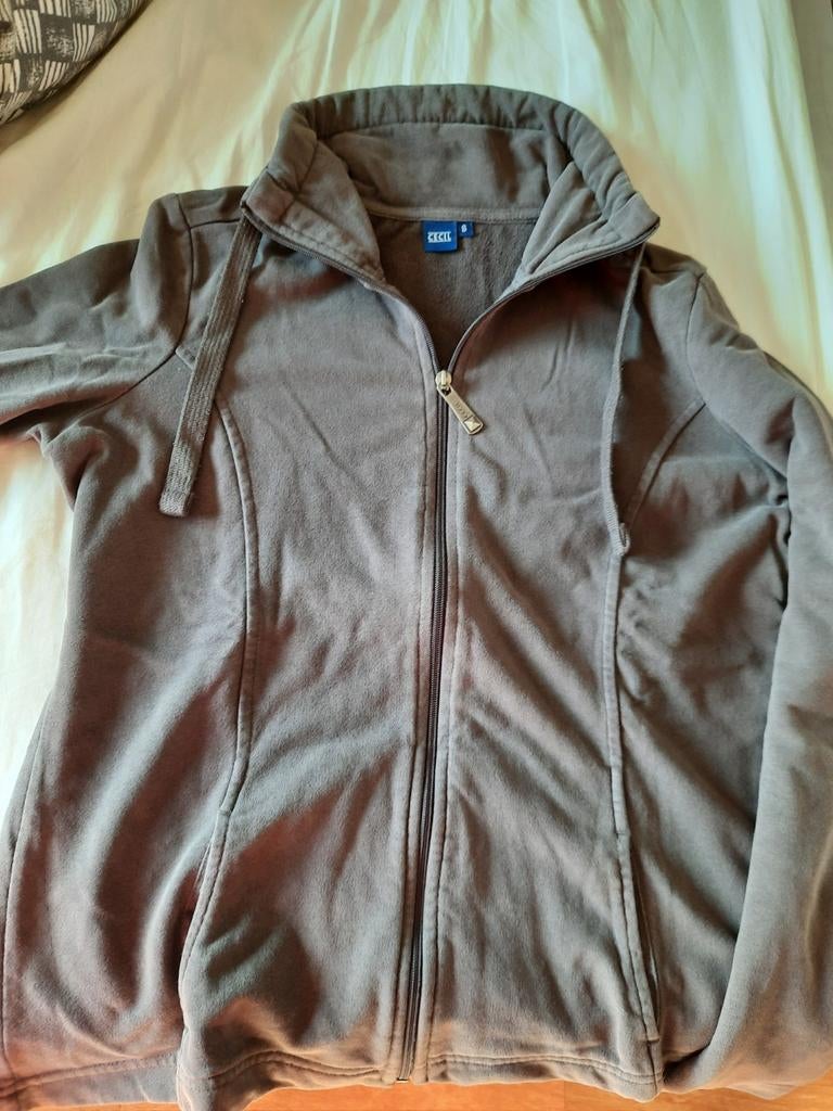 Gilet maat small, Kleding | Dames, Ophalen of Verzenden