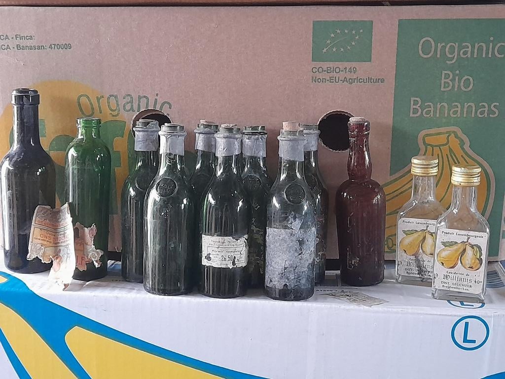 Oude Pernod miniflesjes en andere, Ophalen of Verzenden, Gebruikt, Overige typen
