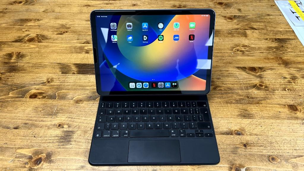 APPLE iPad Magic Keyboard 11" (inch) - QWERTY - iPad Air/Pro, Enlèvement, Utilisé, 11 pouces, Apple iPad