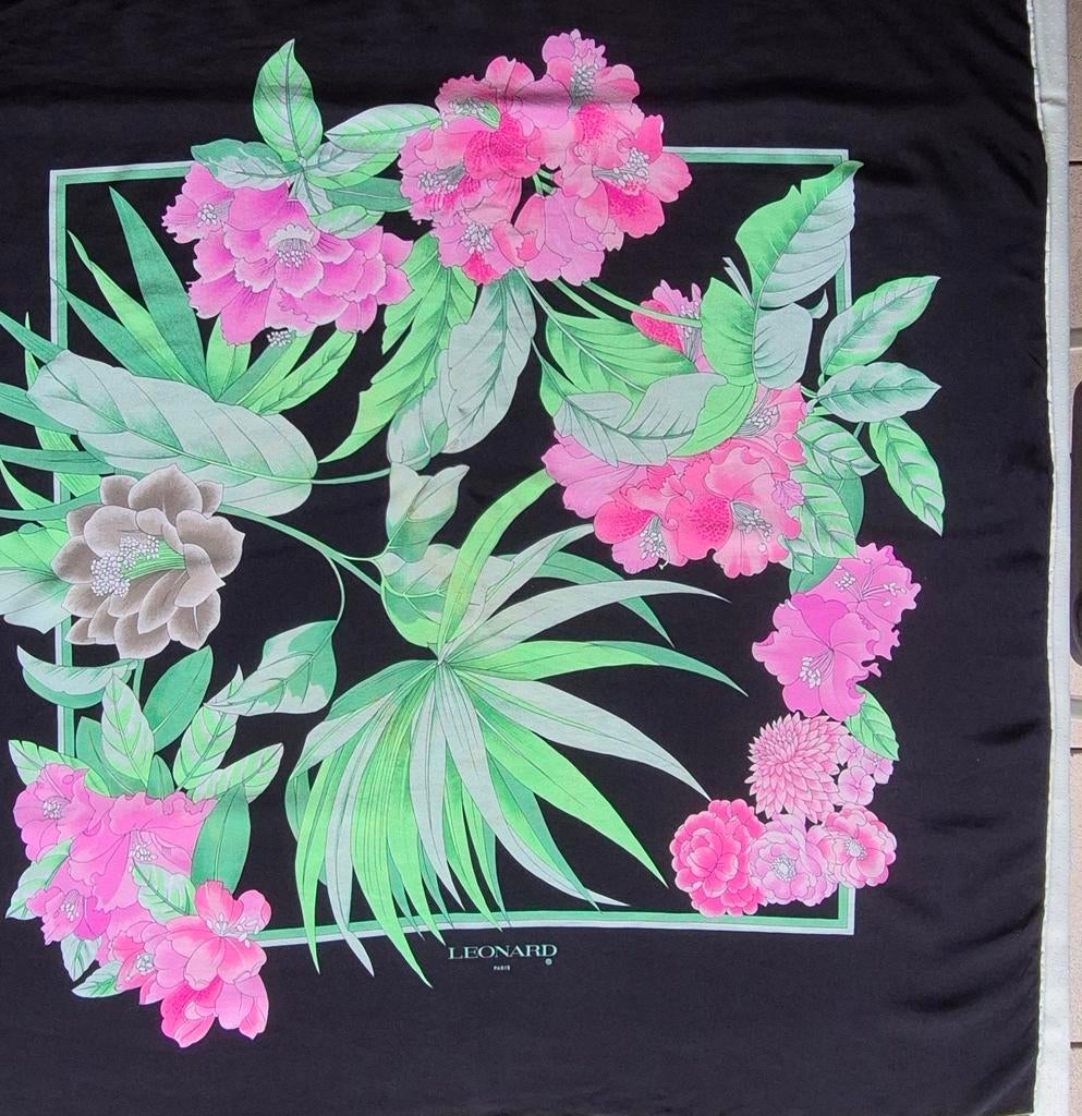 leonard vintage carré  foulard zijde, Ophalen of Verzenden, Zo goed als nieuw