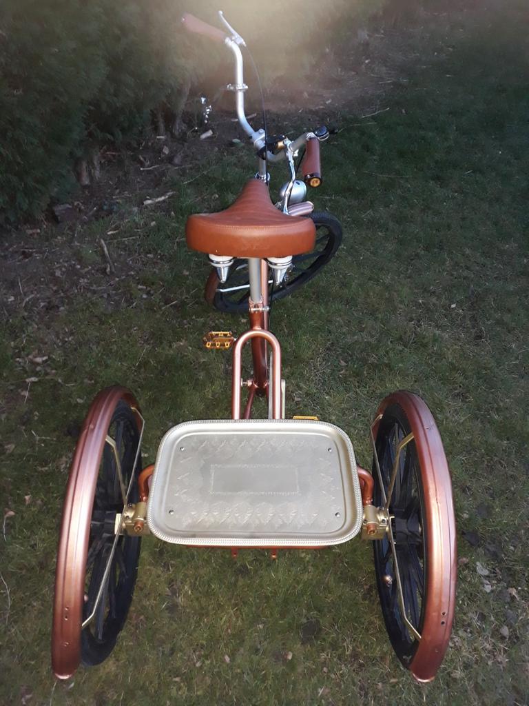 Tricycle pimpé, Enlèvement