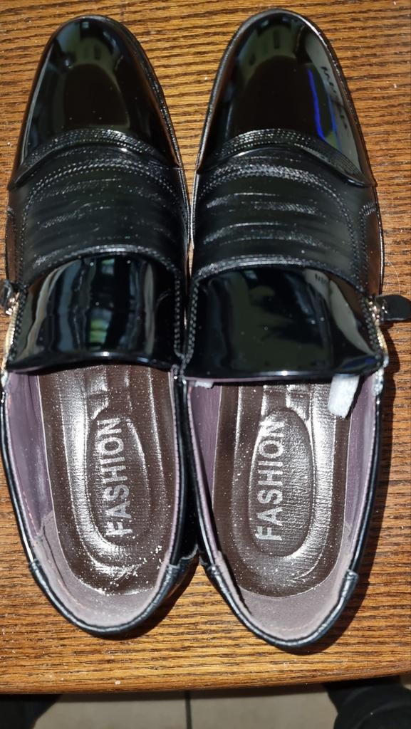 Herenschoen m43, Vêtements | Hommes, Chaussures, Neuf, Enlèvement ou Envoi, Flâneurs, Noir