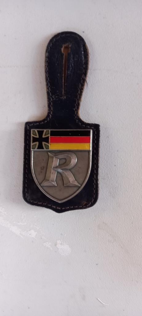 breloque , pucelle, insigne de poitrine, Collections, Enlèvement ou Envoi, Emblème ou Badge