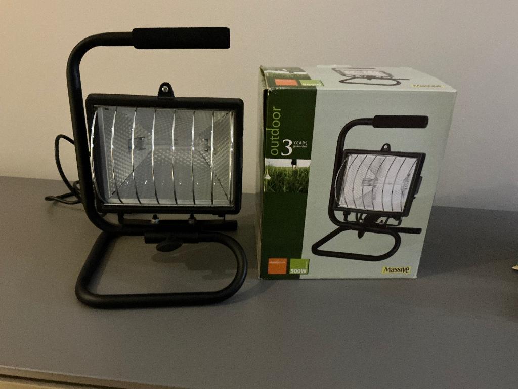 2x Halogeen verstraler 500 Watt, Ophalen of Verzenden, Zo goed als nieuw
