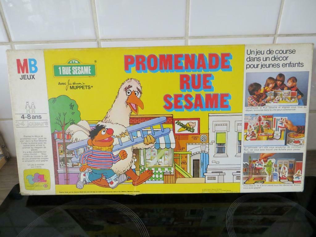 Jeu de société Promenade Rue Sésame - MB, Hobby & Loisirs créatifs, 1 ou 2 joueurs, Enlèvement ou Envoi, Utilisé, MB