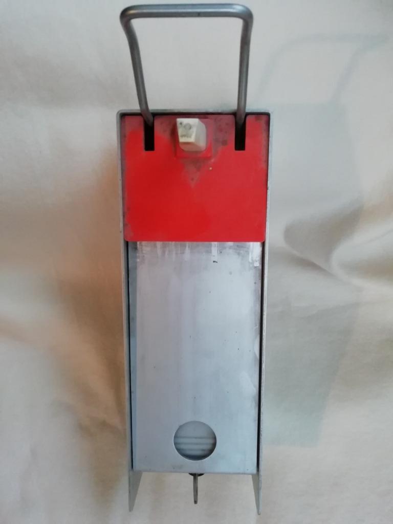Zeepdispenser, Ophalen