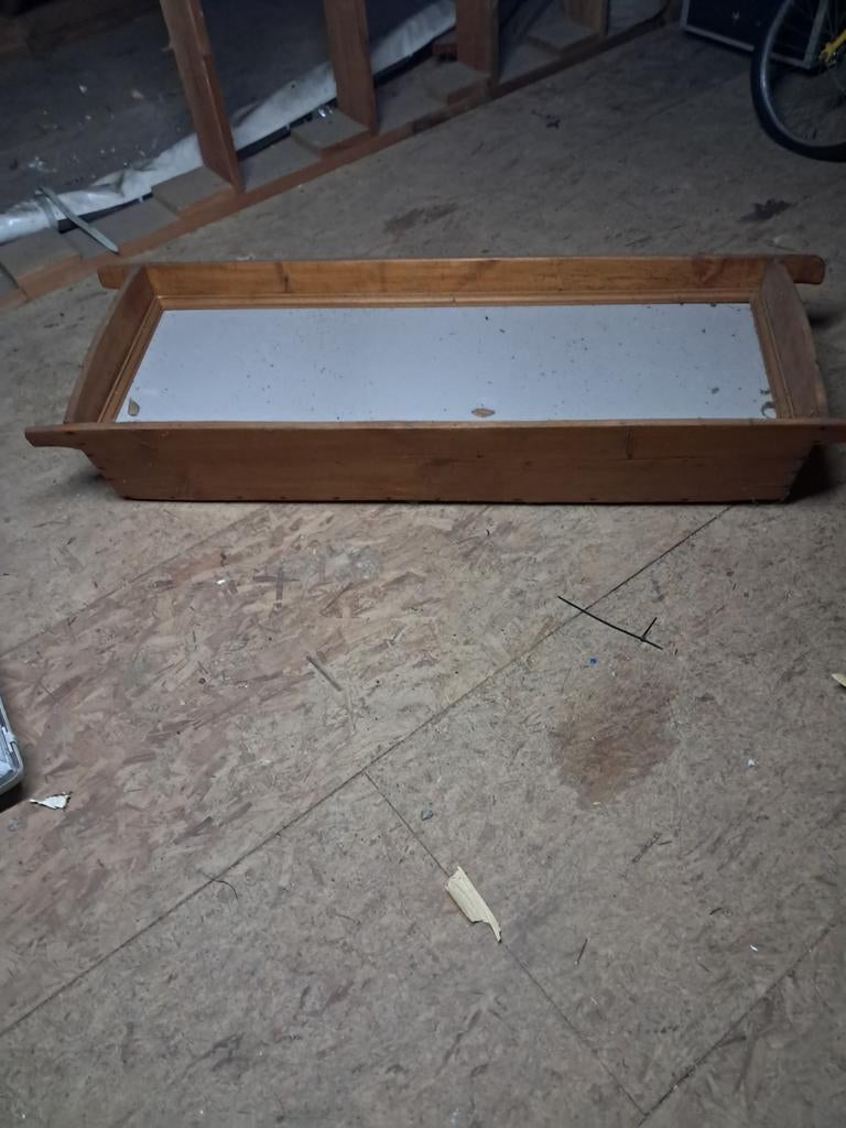 Oude broodtrog met verlichting., Antiek en Kunst, Ophalen