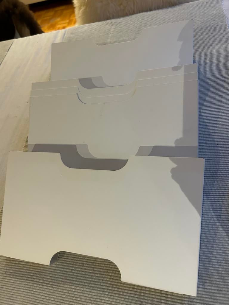 Magazine houder Ikea, Ophalen, Zo goed als nieuw