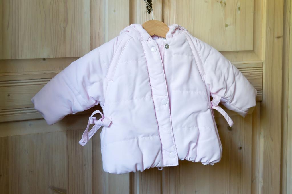 Roze winterjasje met kap, Premaman, maat 62, Enfants & Bébés, Vêtements de bébé | Taille 62, Enlèvement ou Envoi, Comme neuf, Premaman
