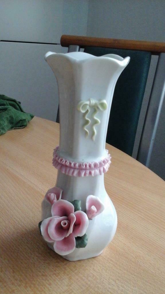 vaas "rozen" H: 16cm, Ophalen of Verzenden, Zo goed als nieuw, Wit