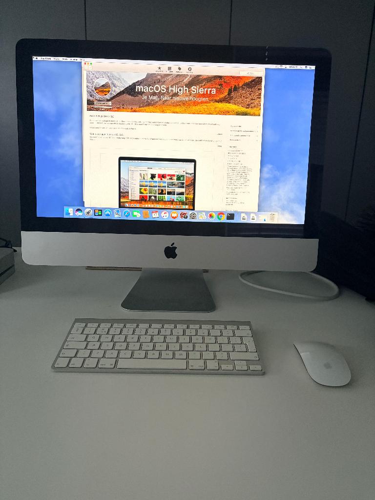 Apple IMac 21.5" 256Gb SSD 8Gb RAM keyboard/GEEN muis, Computers en Software, Ophalen, IMac, 21.5", Gebruikt