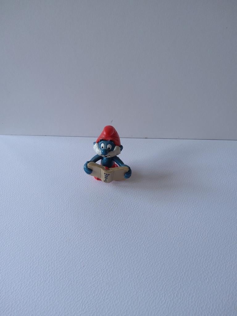 Grote smurf met boek, Verzamelen, Ophalen of Verzenden, Gebruikt, Grote Smurf, Poppetje, Figuurtje of Knuffel