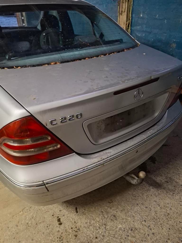 Mercedes c220, Enlèvement