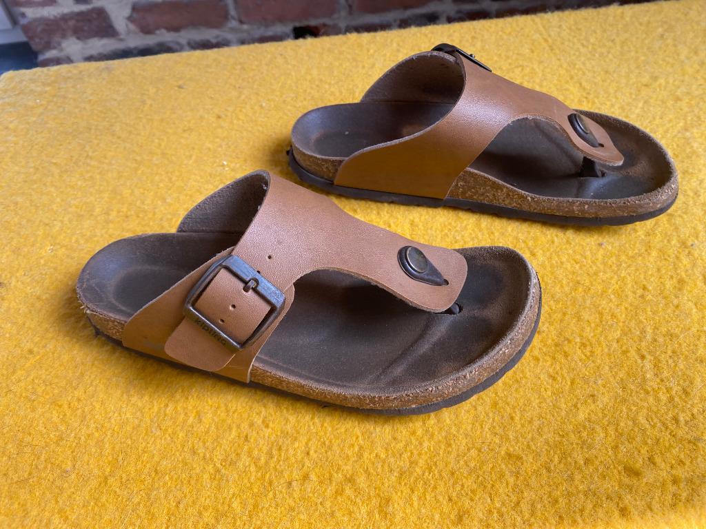 Paire de Sandales KIPLING enfant pointure 34, Enfants & Bébés, Enlèvement ou Envoi