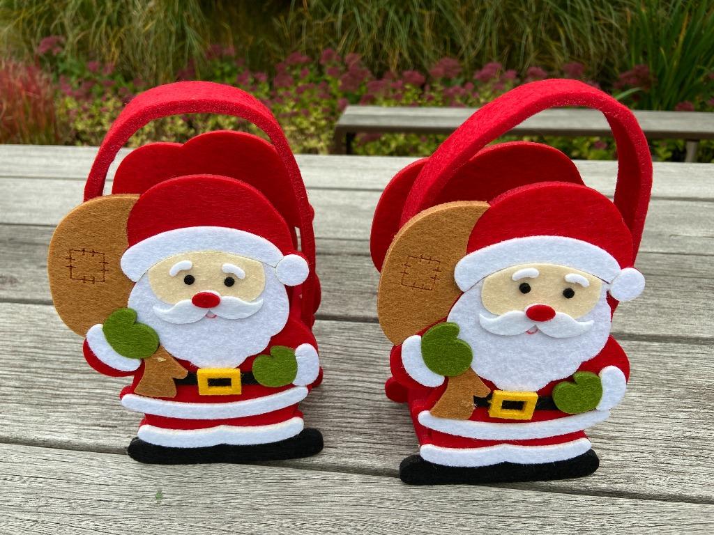 2 paniers en feutre à décor de père Noël, Enlèvement ou Envoi, Neuf