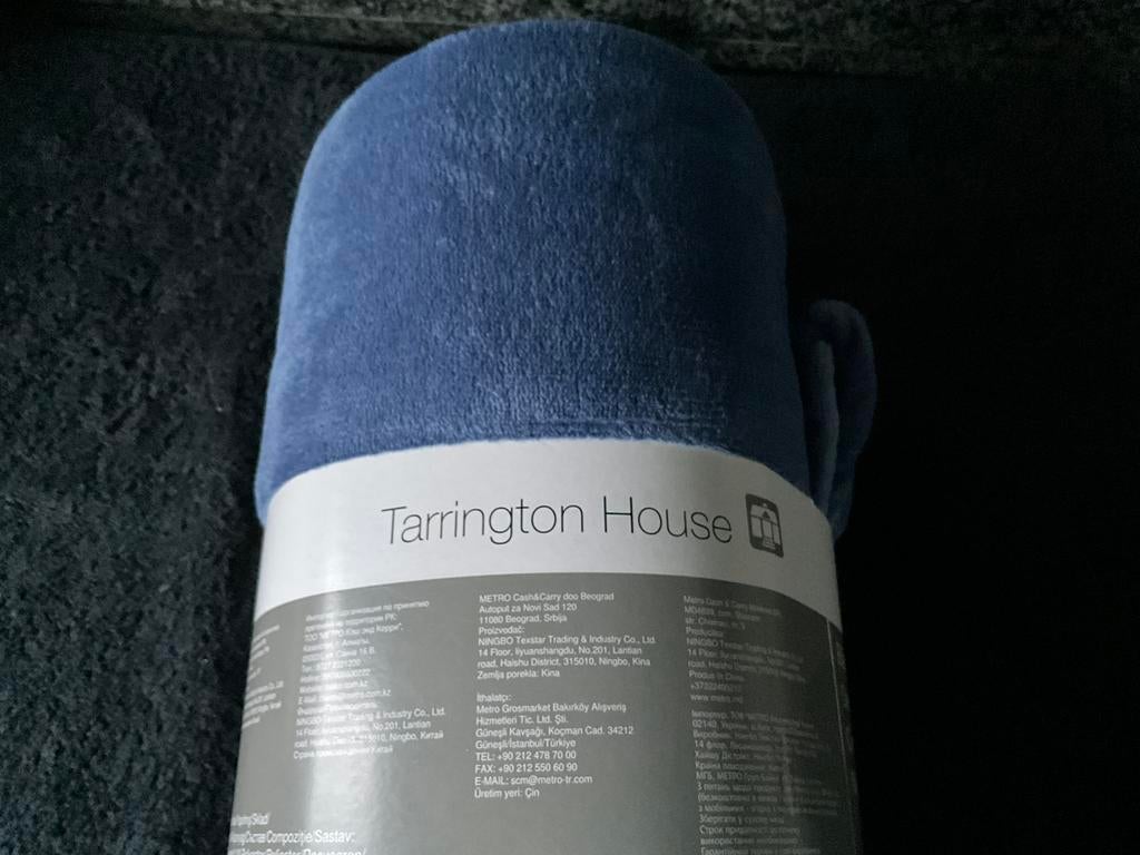 Nieuw dekentje Tarrington House, Ophalen, Nieuw