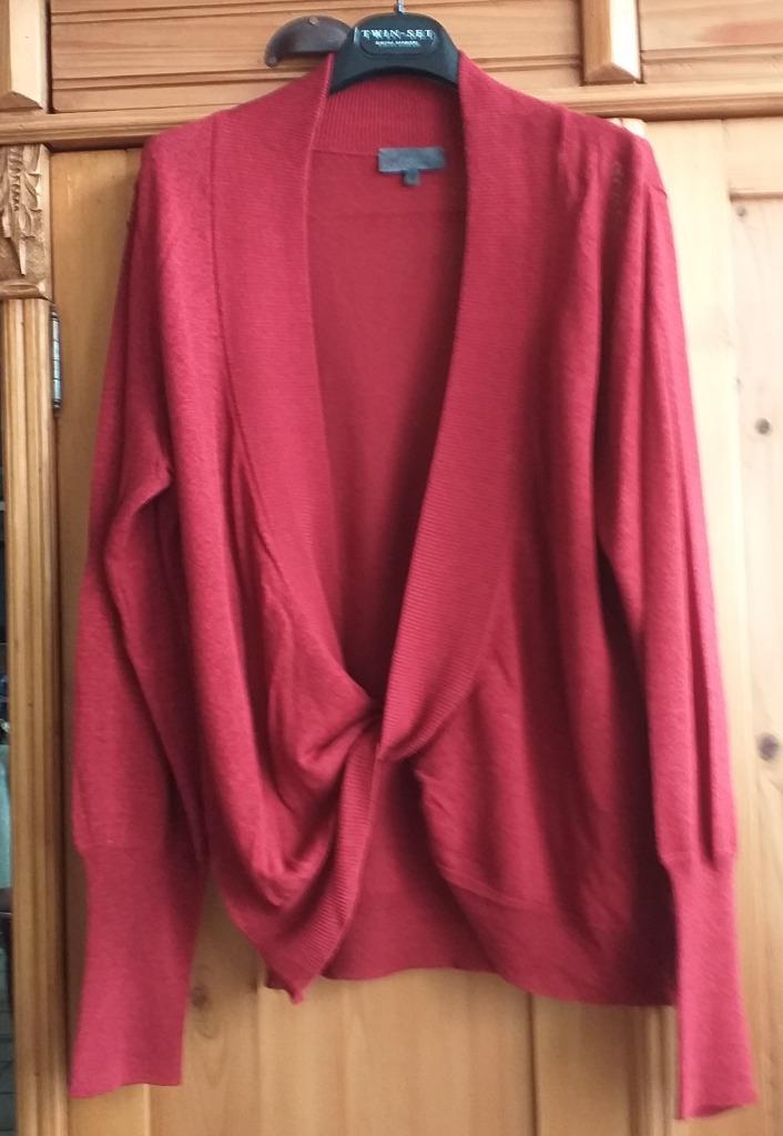 trui van histoire de louise, Kleding | Dames, Ophalen of Verzenden, Nieuw, Maat 42/44 (L), Rood