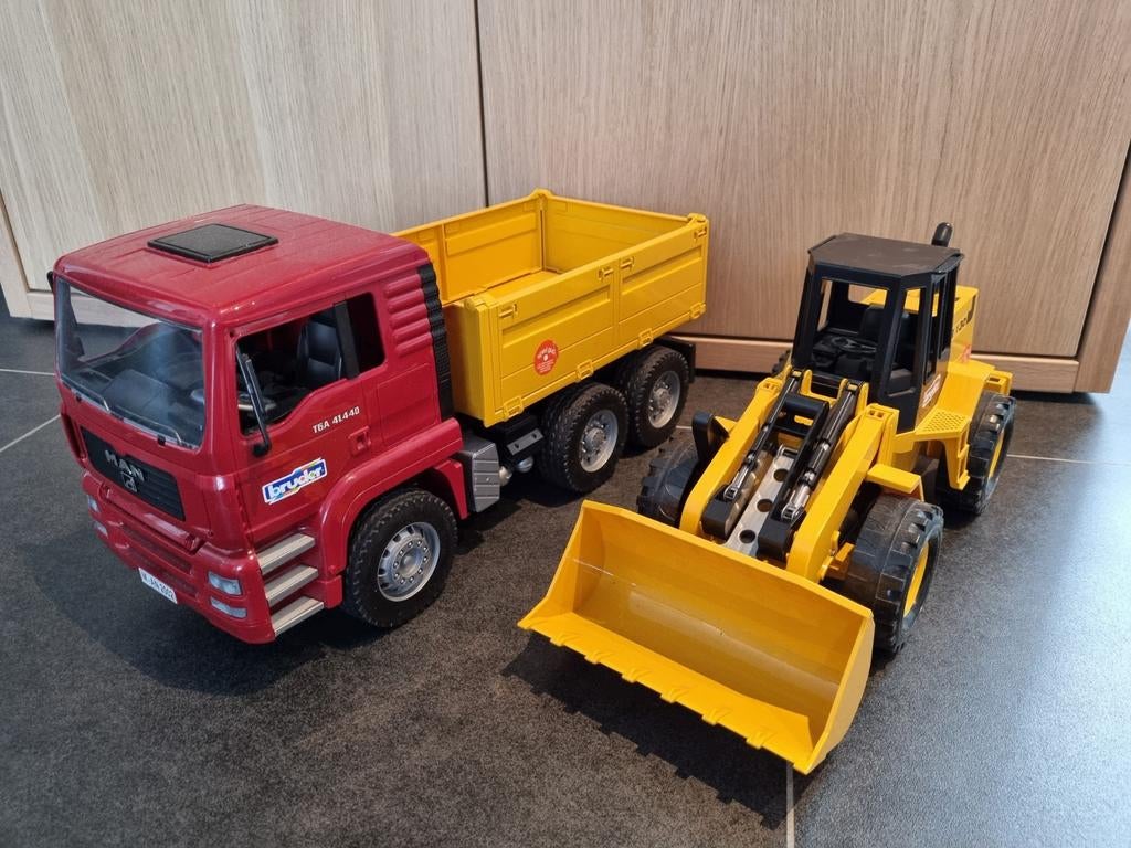 Bruder MAN vrachtwagen + buldozer, Kinderen en Baby's, Ophalen
