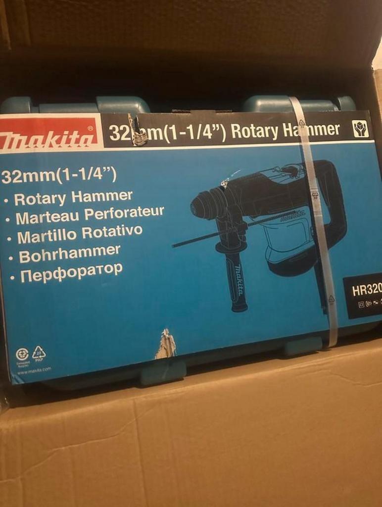 Makita bormachine, Ophalen, Nieuw