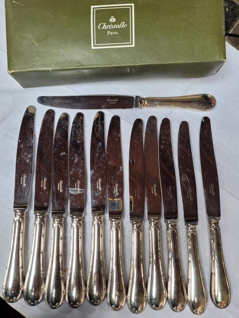 12 couteaux Christofle rubans croisés, Enlèvement