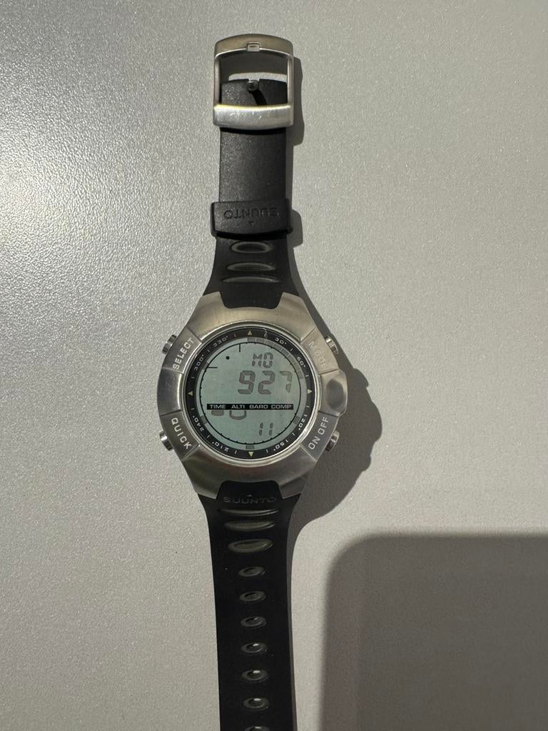 Montre sport femme, Enlèvement, Comme neuf