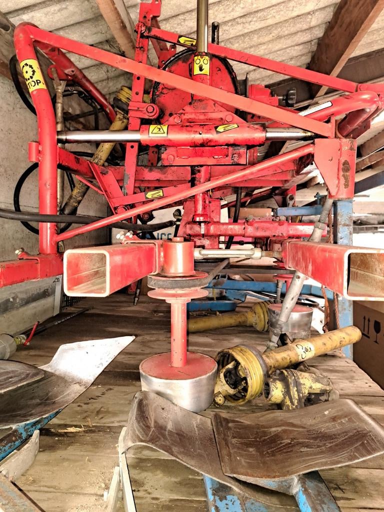 Spitmachine met boormachine voor trekker, Zakelijke goederen, Ophalen, Serretuinbouw, Zaaien, Planten of Poten