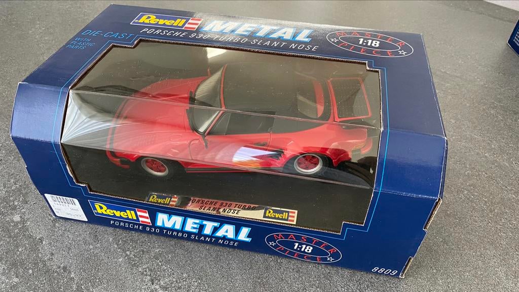 Nez incliné REVELL 1:18 de la Porsche 930 Turbo, Enlèvement ou Envoi, Neuf, Voiture, Revell