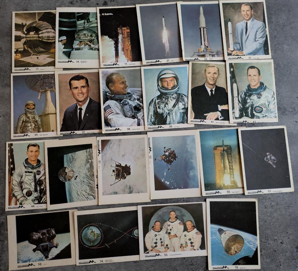 MONTY GUM 22X PICTURES OPERATION MOON cartes images 1969, Envoi, Comme neuf