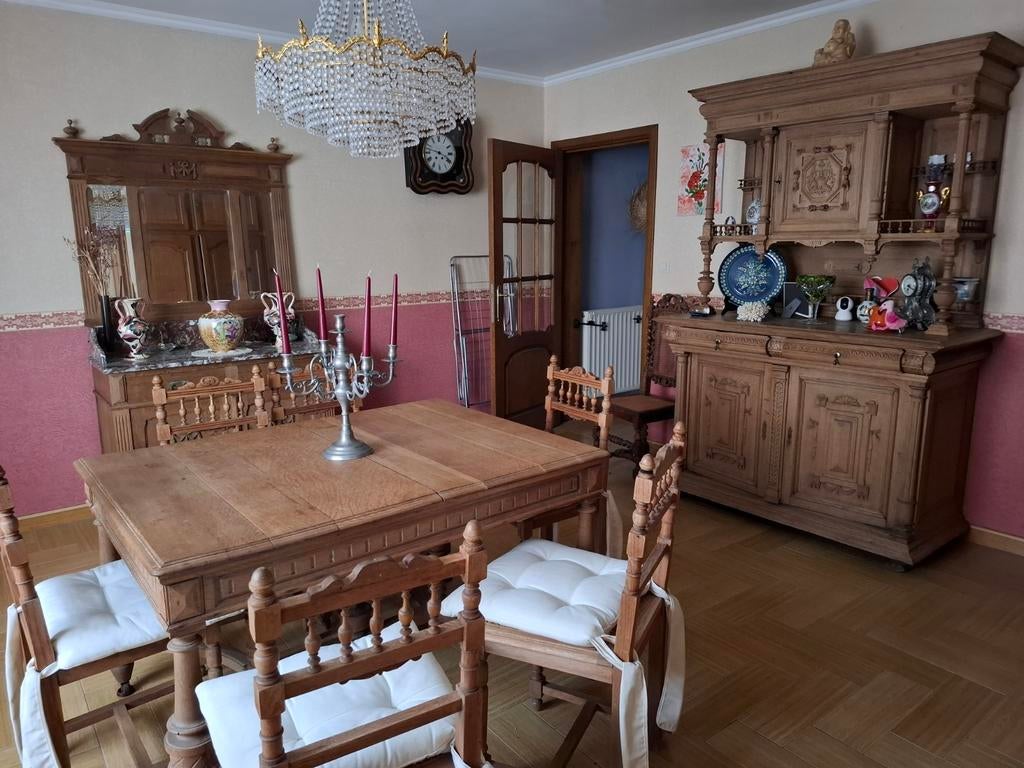 Salle a manger, Enlèvement