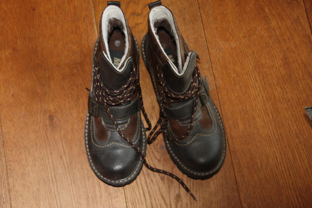 schoenen maat 37 (oa Franse legerboots of kisten), Gebruikt, Meisje, Schoenen, Ophalen of Verzenden