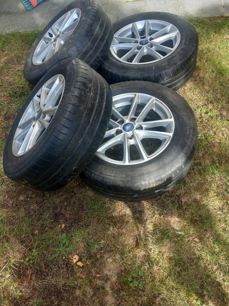 Zomerbanden + 215/60/R16 aluminium velgen, Auto-onderdelen, Banden en Velgen, Ophalen, Gebruikt, 16 inch, Banden en Velgen